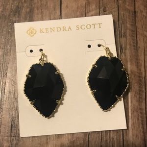 Black Kendra Scott Corley Drop Earrings